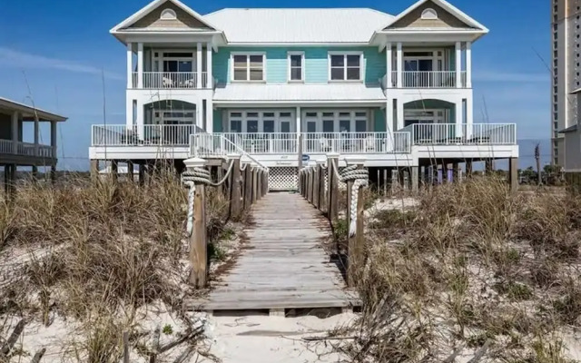 Windswept by Meyer Vacation Rentals