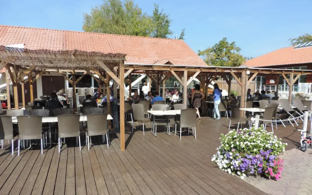 La Réserve Mobile Home Premium 4-6 Places, VIP-4 Fun Pass