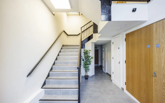 Luxurious Apartments in LONDON, SK