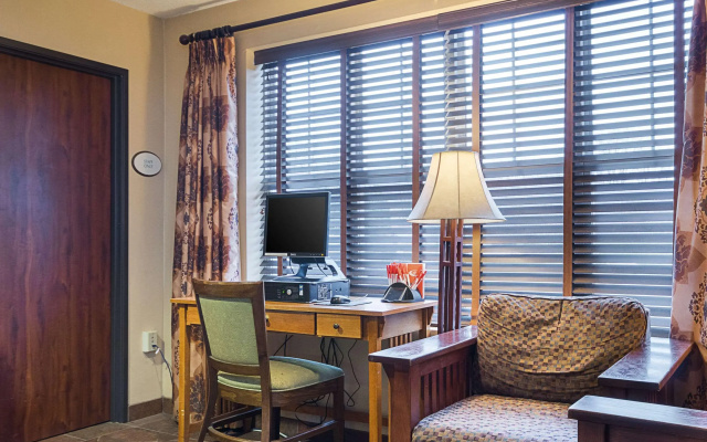 Econo Lodge Hadley