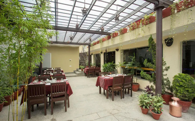 Highlander Inn