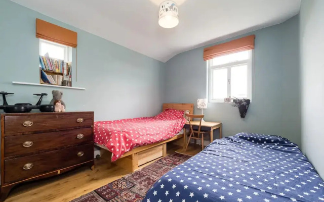 Lovely 4 Bedroom Terraced Family Home