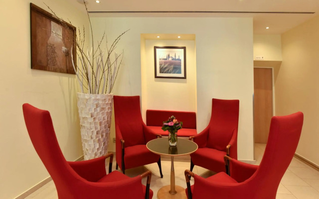 Hotel Adria München