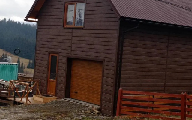 Romashka Guest House