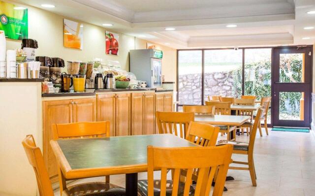 Quality Inn Dalton Central