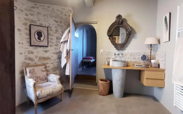 Le Petit Chateau