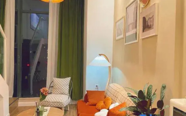 March and Cat Designer Apartments