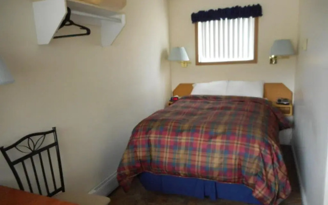 Blue River Motel