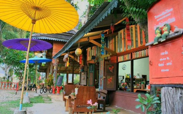 Baanmai Kon Muang