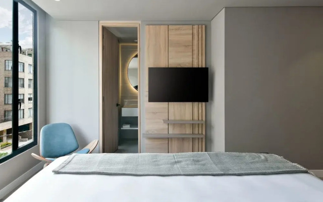 w Lovely 1BR w/ Brilliant Deco in Unicentro