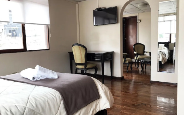 Hotel Muros Quito