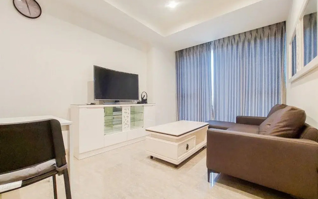 Homey And Tranquil 1Br Branz Bsd City Apartment