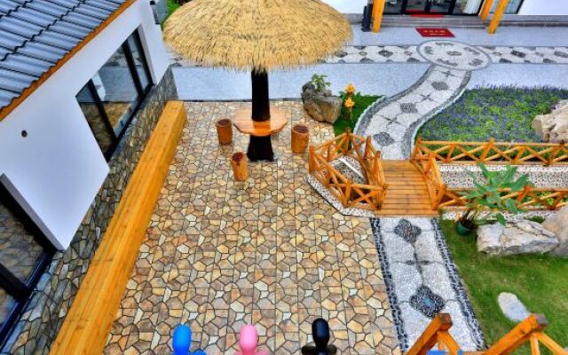 Chuxin Moshe Designer Hostel