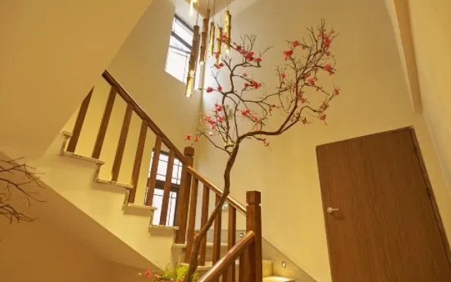 Savile Taoyuan Mountain Residence Hotel (Wugongshan Visitor Center)