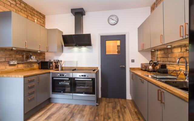 Salisbury Street Guest House