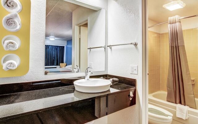Red Roof Inn Bridgeton