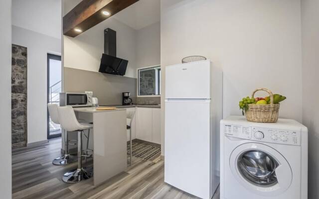 Basalt House B by Madeira Sun Travel