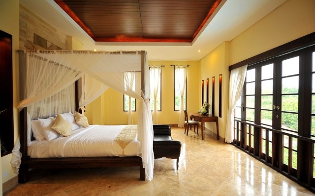 Casablanca Suite – Guest Rooms – Ungasan