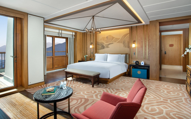 Hotel Indigo Diqing Moonlight City by IHG – Guest Rooms – Shangri-La