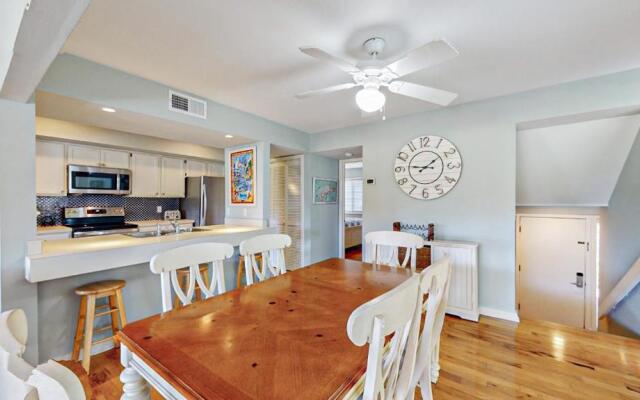 272 Turnberry Village