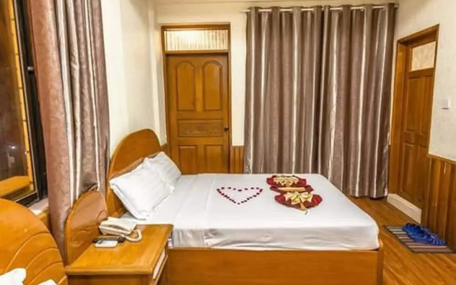 Sunrise Hotel