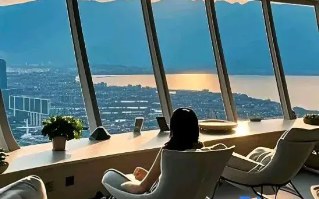 Yaco Huanzhu Smart Hotel (Dali High-speed Railway Station)