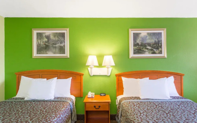 Days Inn Fulton