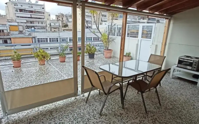 5th floor studio with views and a huge balcony