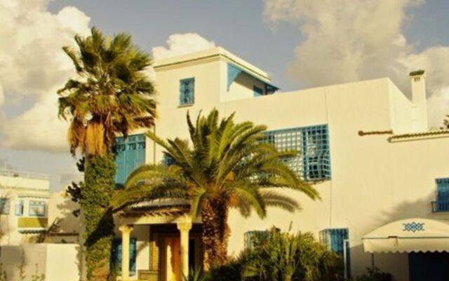 hotelImage