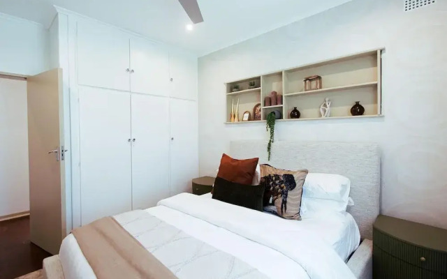 Luxurious Urban Oasis - 2276