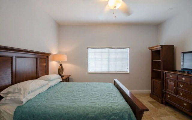 Vistalmar Two Bedroom Deluxe Apartment