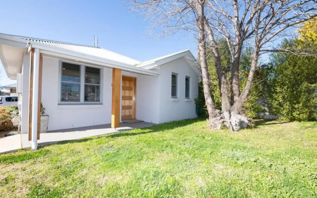 The Endsleigh -1 Bedroom Villa, Free Wifi, Near CBD