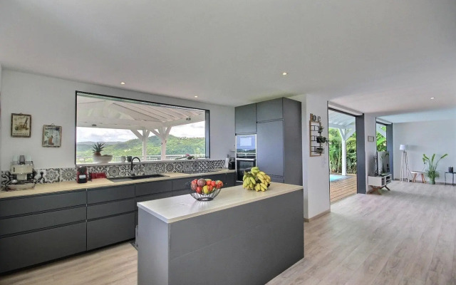 Villa Lanati, 4 ch avec piscine & vue campagne