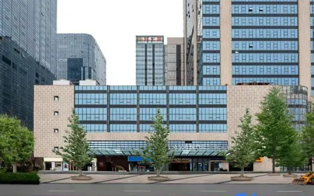 Lavande Hotels (Zhengzhou East High‑Speed Railway Station Mixue Headquarters) – Exterior – Zhengzhou