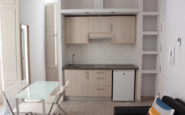Feel Apartments Picasso Center