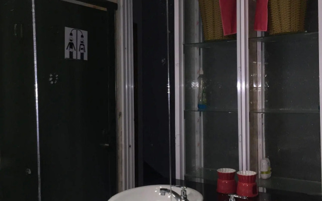 Da Lach Foodie Hostel