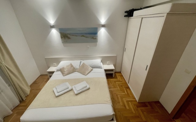 B&B L.D