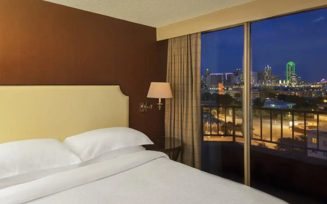 Sheraton Suites Market Center Dallas