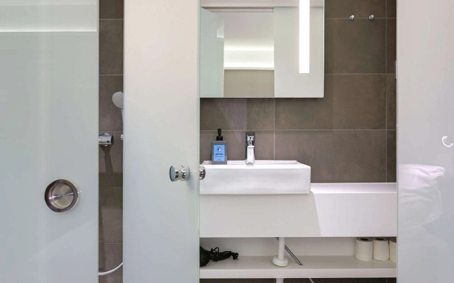 Comfort Hotel Xpress Helsinki Airport Terminal