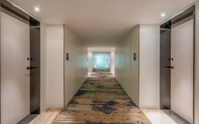 Rezen Select Hotel (Taizhou Linhai Duqiao Baolong Square)