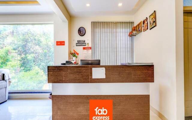FabExpress Kings Suites HRBR Layout