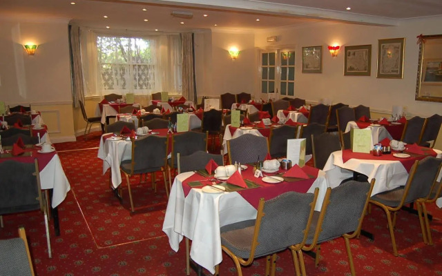 The Carlton Hotel