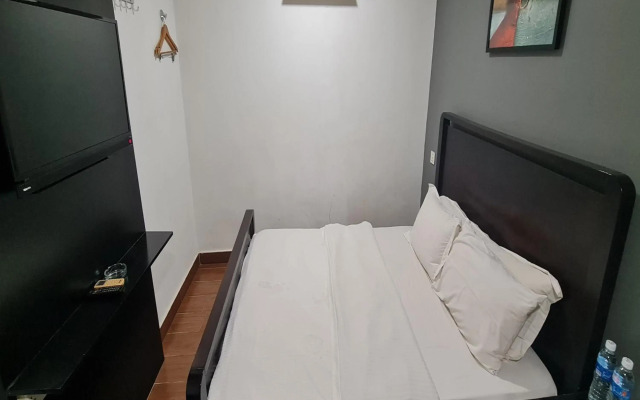 Hotel O Crossroads Hotel