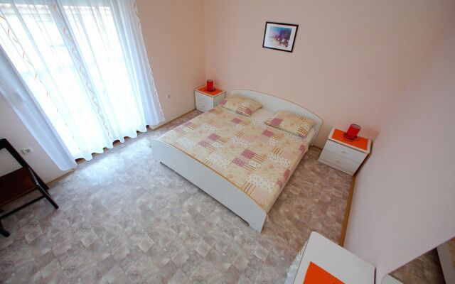 Apartment Julijana - economy apartment A1 Bibinje, Zadar riviera