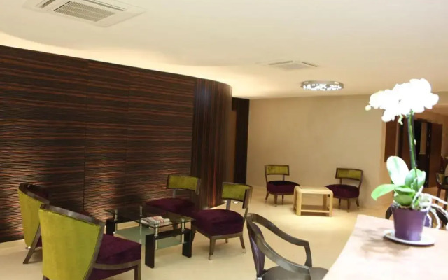 Hôtel Les Trois Roses, Grenoble Meylan