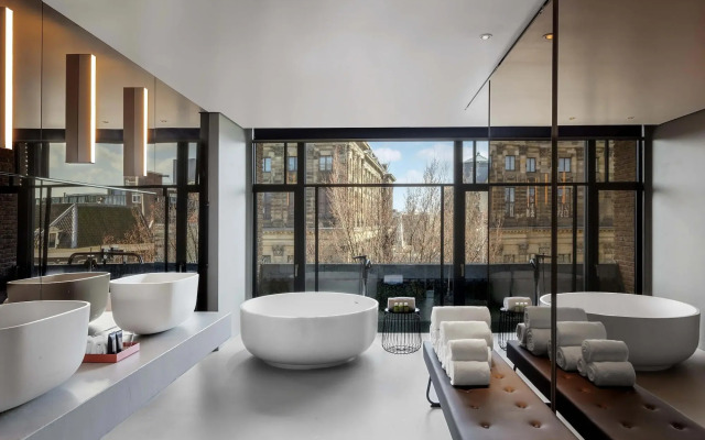 W Amsterdam