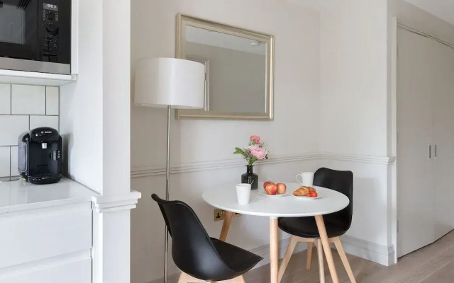 Luxurious Hammersmith Apartment