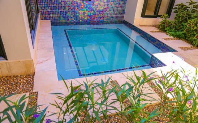 Almond Beach Resort at Jaguar Reef
