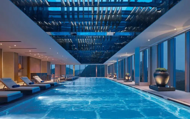 New World Guiyang Hotel