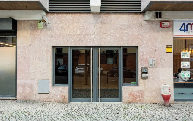 Elegant Flat in Benfica